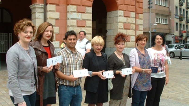 Dendarien Elkarteko zozketako irabazleek saria jaso dute