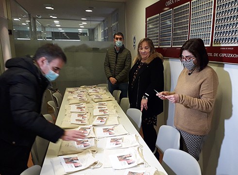 Dendetan erakutsi dituzten Zuloagaren koadroen inguruko lehiaketako saridunak aukeratu dituzte