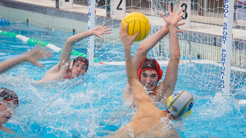 Denetariko emaitzak izan zituzten Urbat waterpolo taldeko ordezkariek asteburuan