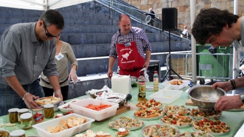 Deparkelen aldeko pintxo-potea, zapatuan Untzagan