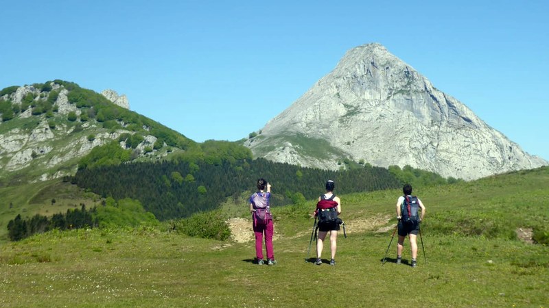 Deporreko 40 mendizaleen taldea izan zen Anbotorako irteeran