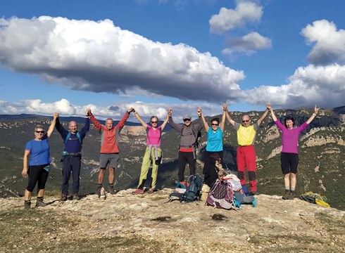 Deporreko eta Morkaikokoek Guara mendizerrara egindako irteeraz gozatu dute azken zubian