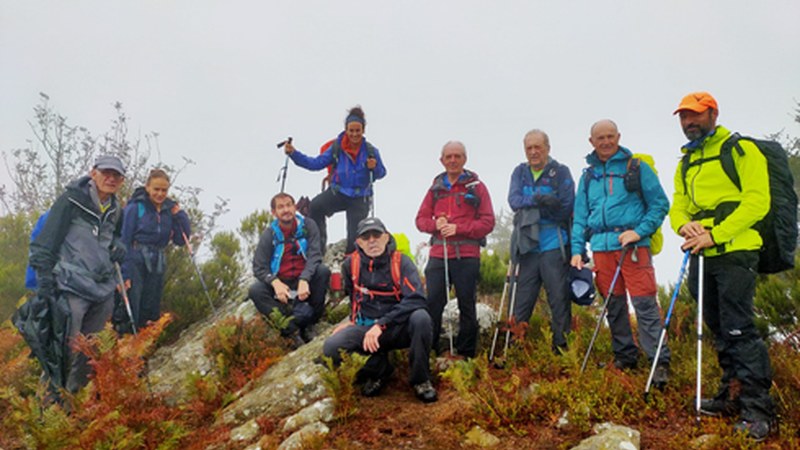 Deporreko mendizaleak Arantzazu-Brinkola ibilbidea egin zuten zapatuan