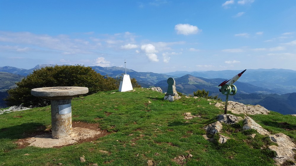 Deporreko mendizaleek azken bazkaria egingo dute Santa Marinan