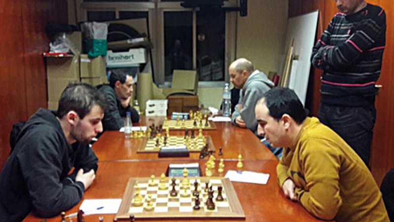 Deporreko xake taldeak bi garaipenekin hasi du denboraldi berria