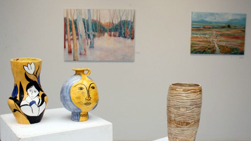 Dibujo eta Zeramika Udal Eskolen matrikulazio epeak zabalik irauten du