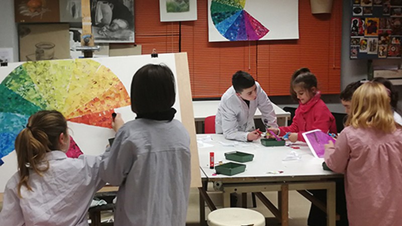 Dibujo eta Zeramika udal eskoletako ikasleen erakusketa zabalduko dute gaur