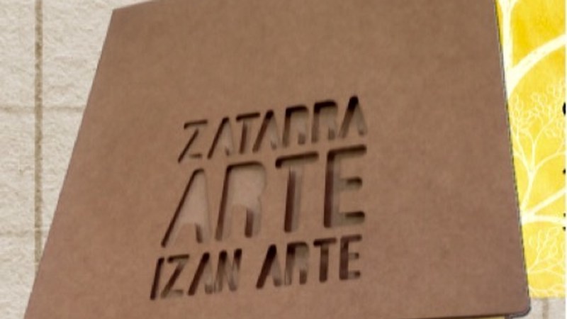 Diseinu grafiko industrialari buruzko argitalpena eta erakusketa