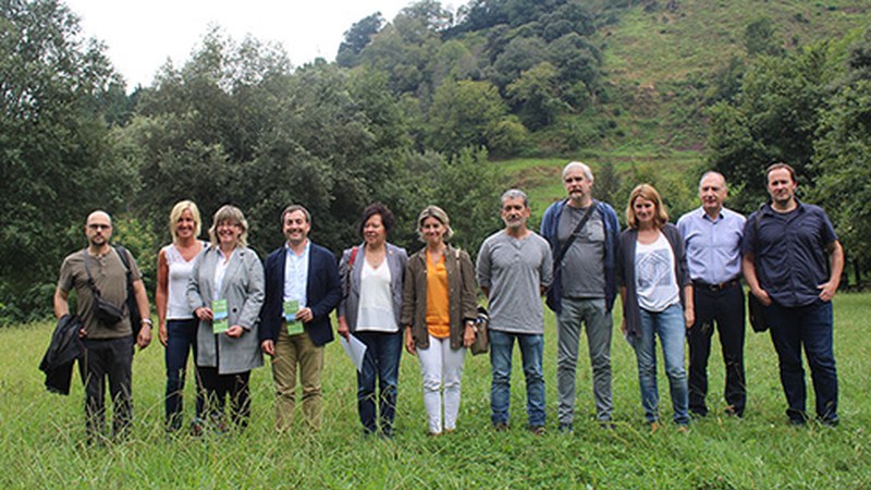 Dolmenen Ibilbideari lotuta datozen hilabeteotan egingo diren jarduerak aurkeztu dituzte gaur Debegesan