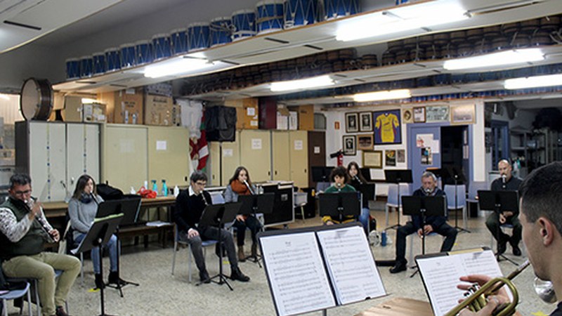 Domeka arratsaldean izango da txistulari taldearen Santa Zezilia kontzertua Errebal Plazan