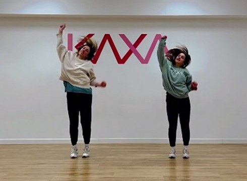 Domeka eguerdian egingo dute Emakumearen Egunerako sortu duten koreografia ikasteko lehen saioa