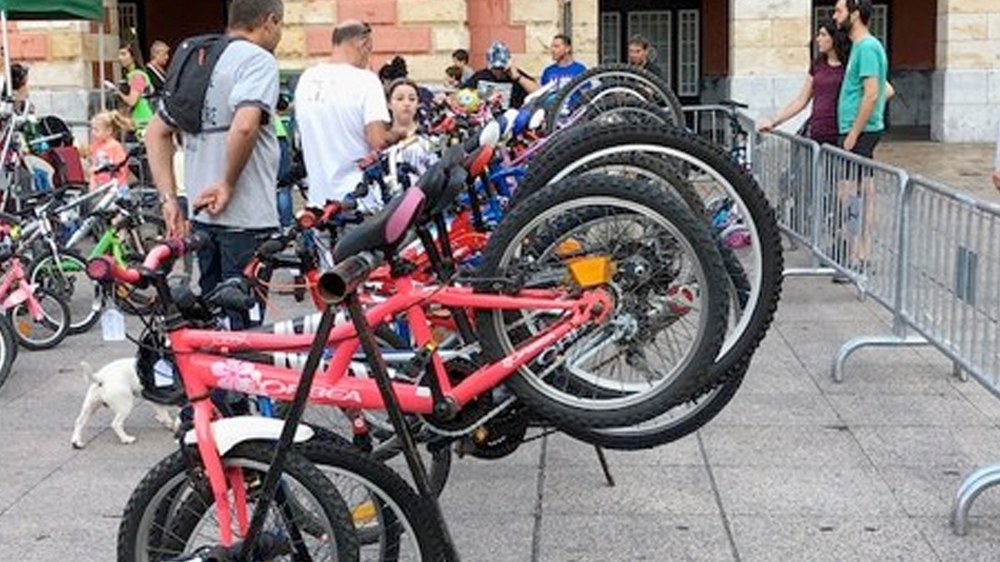 Domekan bizikleten bigarren eskuko azoka egingo da Untzagan