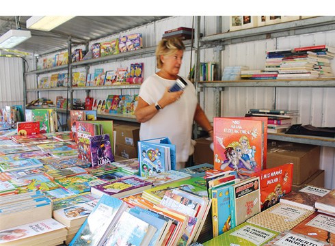 Domekara arte egongo da Liburu Azoka Untzagan, %10eko deskontuarekin produktu berrietan