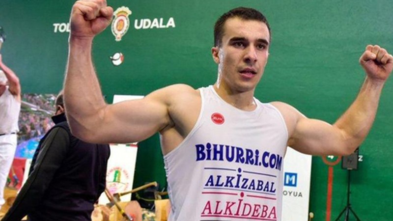 Donostiako Aste Nagusiko Urrezko Kopan parte hartzeko txartelaren bila jardungo du bihar Hodei Ezpeletak