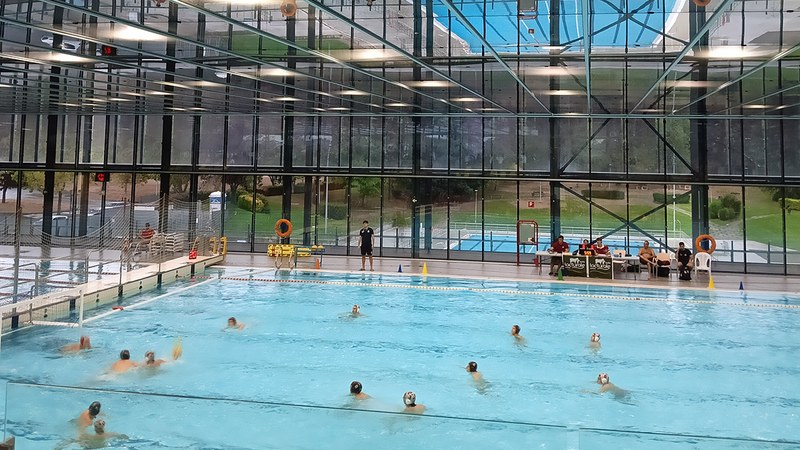 Dos Hermanas-en aurka irudi ona eman arren, 13-10 galdu dute Urbat waterpolo taldeko seniorrek
