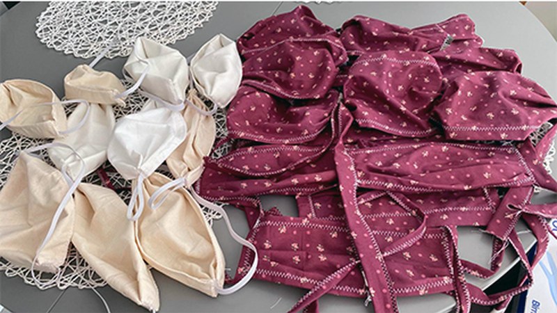 DYAk esker ona adierazi die maskarak egiten lagundu duten boluntarioei