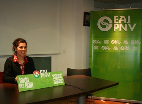 EAJ abstenitu egingo da astelehenean, aurrekontuen plenoan