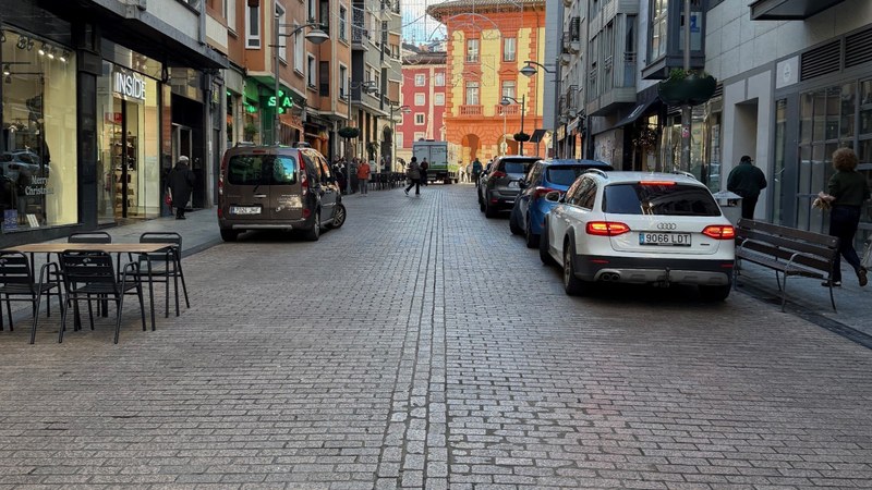 EAJ-PNVk eskatu du Toribio Etxebarrian terrazak eta trafikoaren arteko elkarbizitza ordenatzeko