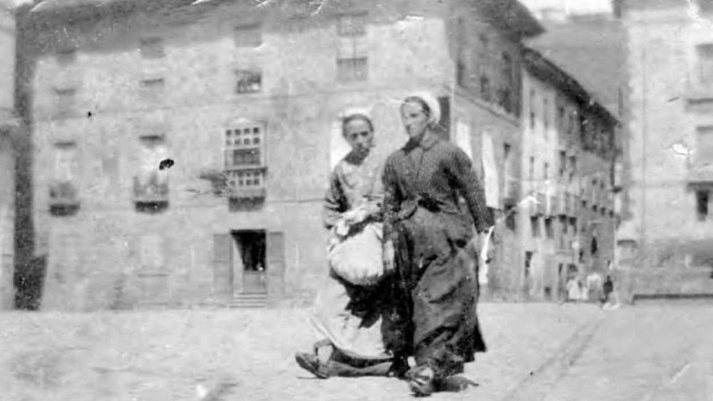 [EFEMERIDEAK] Urriak 15