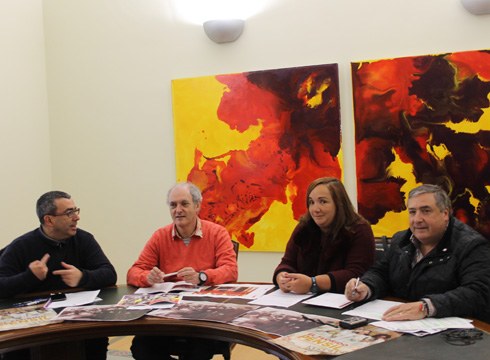 Egitarau zabalarekin gogoratuko da II. Errepublikaren 85. urteurrena