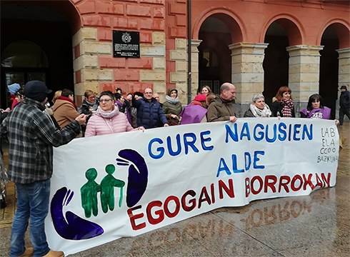 Egogain Gerontologia Zentruko langileek hiru kontzentrazio deitu dituzte biharko