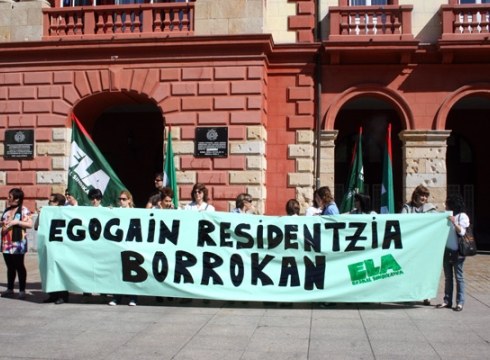 Egogain gerontologia zentrukoak hitzarmenaren alde borrokan