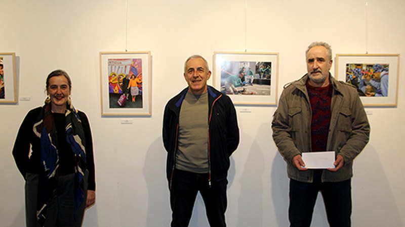 Eguen Zuri argazki lehiaketako lanak ikusgai daude Topalekuan