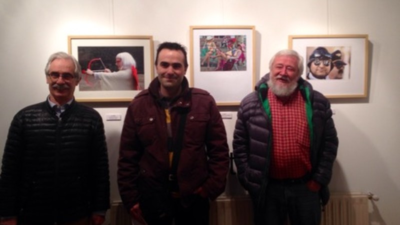 Eguen Zuriko sariak banatuta, erakusketa zabalik Topalekuan