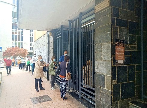 Eguerdiko datuen arabera parte hartzea %14koa zen bataz beste