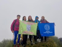 Eguraldi lainotuari egin zioten aurre Deporrekoek Iradier-ekin egindako senidetze egunean
