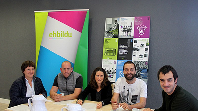 EH Bilduk aurrera eraman dituen ekimen eta proiektuak herritarrei ezagutarazteko kanpaina abiatuko dute