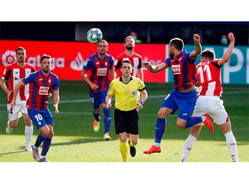 Eibar-Athletic derbia domekan jokatuko da azkenean