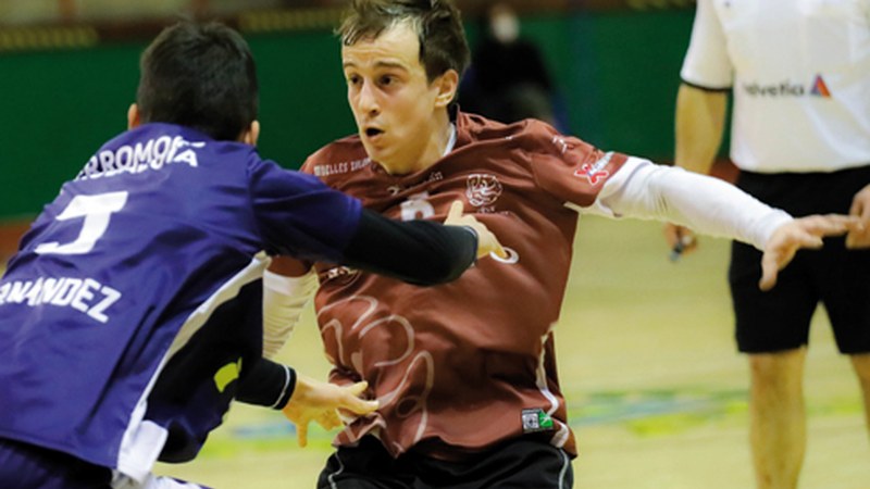 Eibar Eskubaloiak amore eman zuen Bidasoaren aurrean Euskal Kopako finalerdian