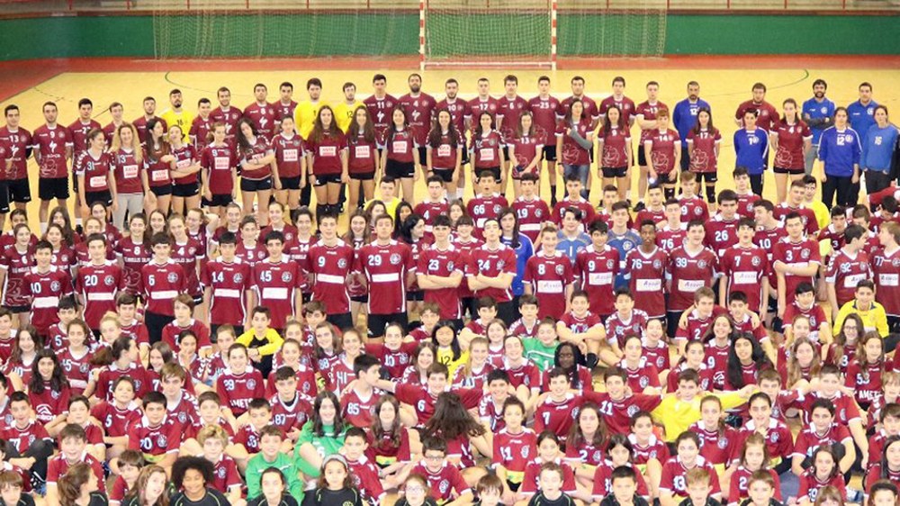 Eibar Eskubaloiak hiru egun hartuko dituen “Eskubaloi Eguna” ospatuko du