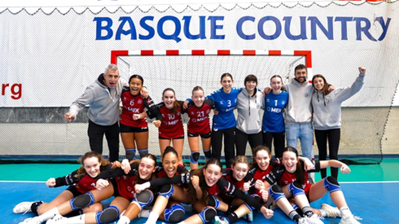 Eibar Eskubaloiko kadeteak Euskal Ligara igo dira