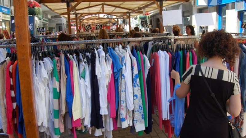 Eibar Factoring neguko beherapenen azoka bihartik aurrera zabalik