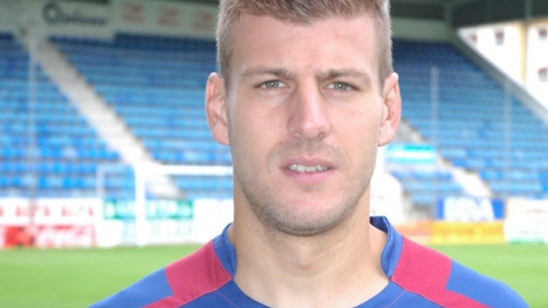 Eibar foball taldea Errege Kopatik kanpora laga du Malagak