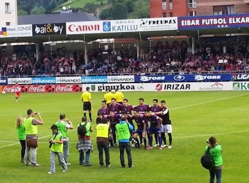 Eibar foball taldeak gaur Hospitaleten maila igotzea espero du