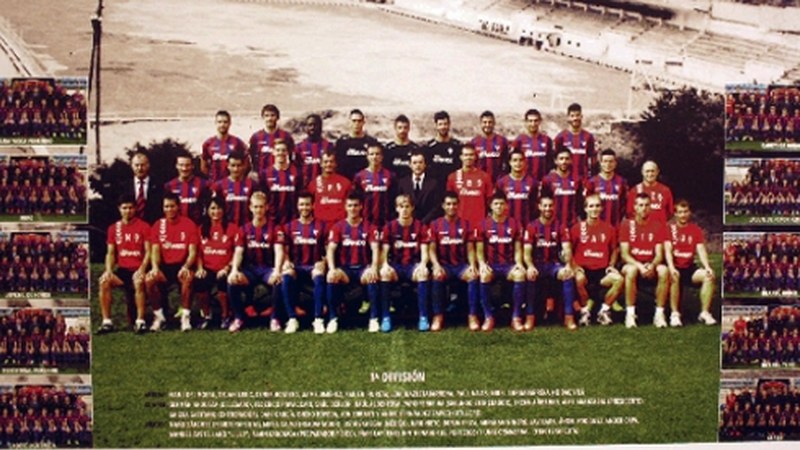 Eibar foball taldearen posterrak oparituko dituzte El Corte Inglesean