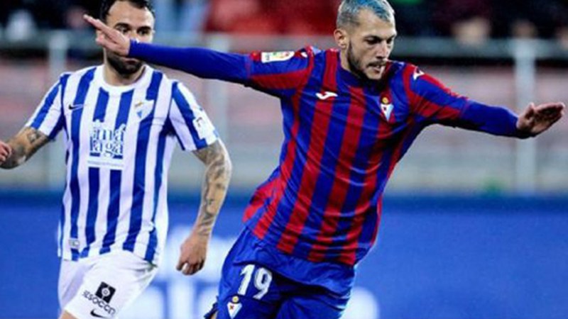 Eibar FT-k Malagatik bidalitako sarrerak jarri ditu salgai 25 eurotan