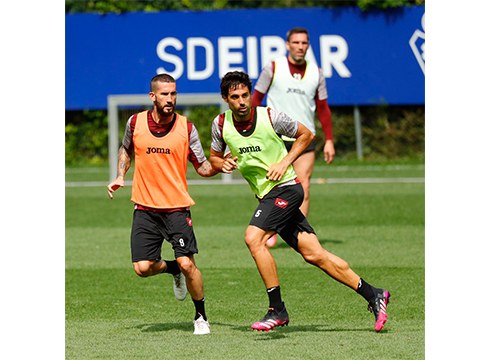 Eibar FT-ren emakumezkoen taldeak astelehenean hasiko du aurredenboraldia eta gizonezkoak ez dira Austriara joango