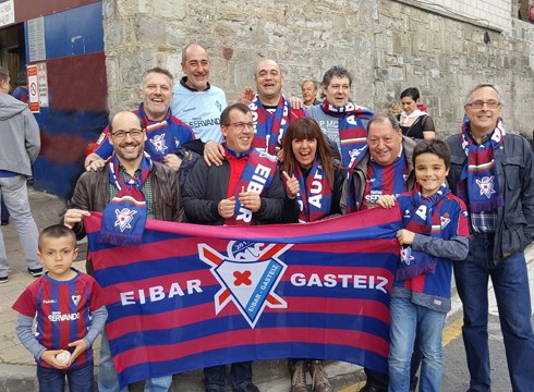 Eibar-Gasteiz lagunartekoak domekako derbian