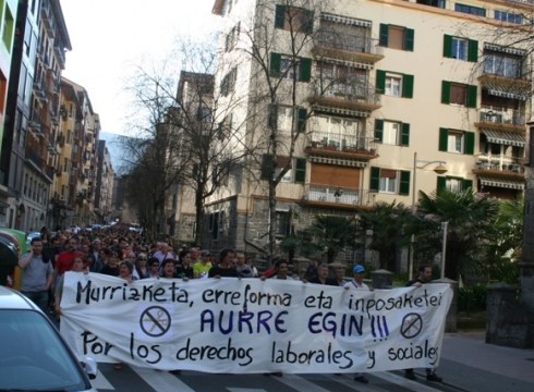 Eibar geratuta, grebarekin bat eginda