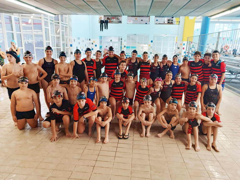 Eibar Igerixan klubak distira egin du Neguko Liga Probintzialean eta Eibarko Gabon Kopan