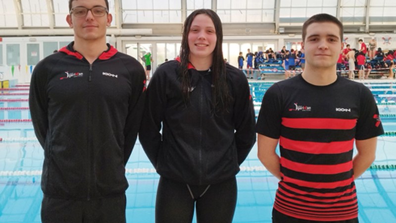 Eibar Igerixan taldeko hiru igerilari izan ziren Euskal Herriko absolutu txapelketan