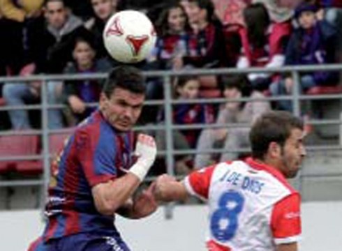 Eibar kanporaketa gainditzera