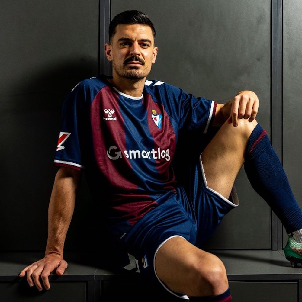 Eibar KE-k 2024/25 denboraldirako kamiseta aurkeztu du