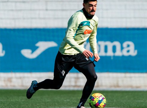 Eibar KE-k abonatuentzako sarrerak jarri ditu salgai zapatuko Burgosen aurkako partidurako