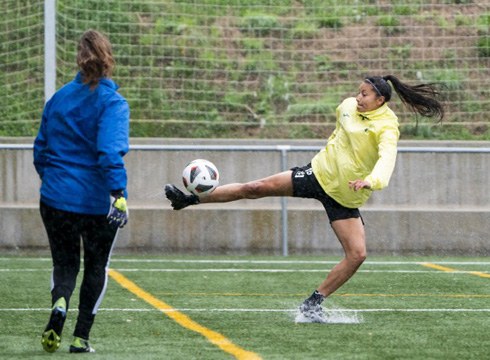 Eibar KE-ren emakumezkoen lehen taldeak Kopako partidua jokatuko du gaur Tenerifen