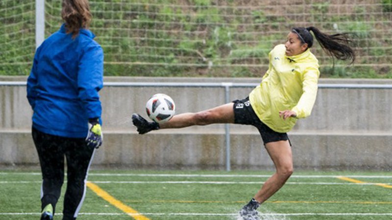 Eibar KE-ren emakumezkoen lehen taldeak Kopako partidua jokatuko du gaur Tenerifen